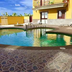 https://residencial-tazacorte-luxe.in-canary-islands.com